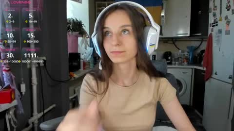 Snapshot of _nika_kik chatting on June 5, 3:07 pm Nika online show from June 5, 3:07 pm