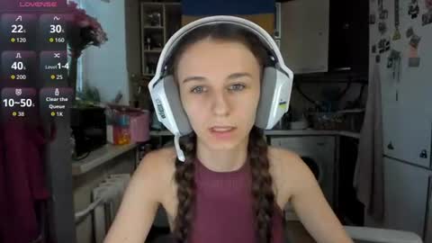 Snapshot of _nika_kik chatting on June 25, 4:55 pm Nika online show from June 25, 4:55 pm