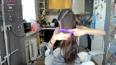 Snapshot of _nika_kik chatting on July 8, 5:12 am Nika online show from July 8, 5:12 am