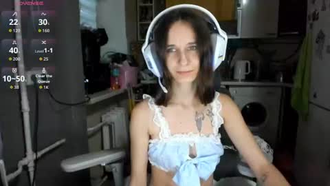 Snapshot of _nika_kik chatting on July 9, 4:22 pm Nika online show from July 9, 4:22 pm