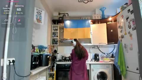 Snapshot of _nika_kik chatting on July 18, 7:50 pm Nika online show from July 18, 7:50 pm