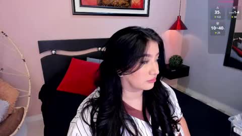 Snapshot of _nina_sweet chatting on September 19, 11:33 am online show from September 19, 11:33 am