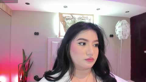 Snapshot of _nina_sweet chatting on November 26, 12:06 pm online show from November 26, 12:06 pm