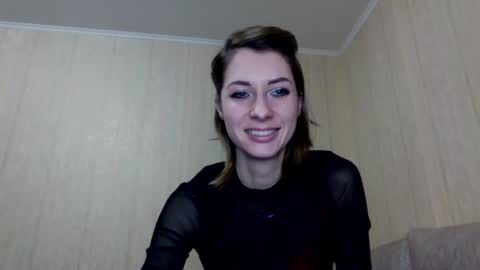 Snapshot of _number_1_ chatting on December 28, 2:32 pm Number 1 online show from December 28, 2:32 pm