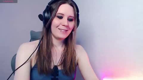 Snapshot of _nymphomaniac__ chatting on February 12, 9:42 am Tracy online show from February 12, 9:42 am