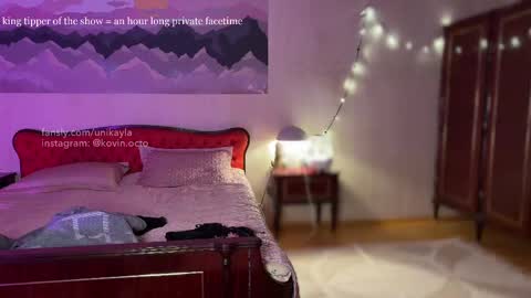 Snapshot of _octopussy_ chatting on February 14, 7:28 am Mikayla online show from February 14, 7:28 am