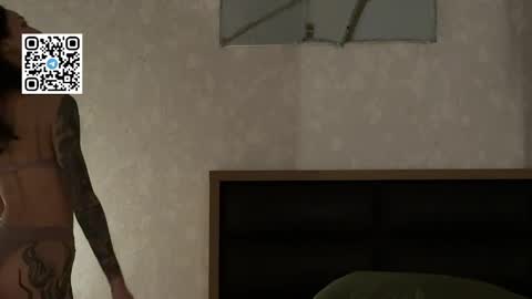 Snapshot of _octopussy_ chatting on June 6, 9:52 pm Mikayla online show from June 6, 9:52 pm