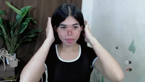 Snapshot of _odette22 chatting on June 27, 12:22 pm _odette22 online show from June 27, 12:22 pm