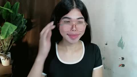 Snapshot of _odette22 chatting on June 30, 4:52 pm _odette22 online show from June 30, 4:52 pm