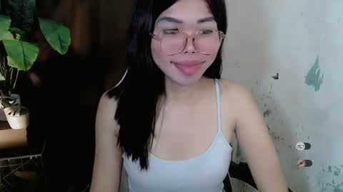 Snapshot of _odette22 chatting on July 6, 11:51 am _odette22 online show from July 6, 11:51 am