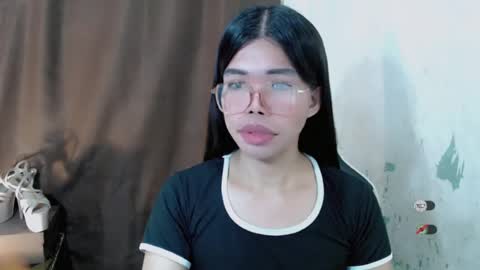 Snapshot of _odette22 chatting on July 19, 12:53 pm _odette22 online show from July 19, 12:53 pm