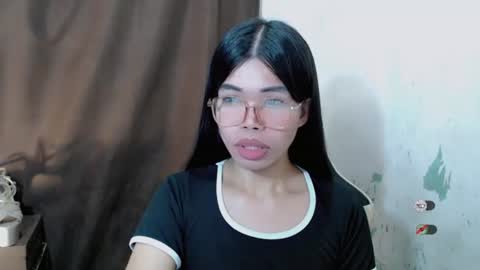 Snapshot of _odette22 chatting on July 23, 12:14 pm _odette22 online show from July 23, 12:14 pm