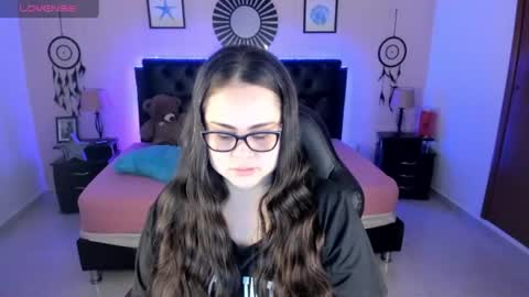 Snapshot of _oliviajoness chatting on June 30, 12:06 pm Olivia jones online show from June 30, 12:06 pm