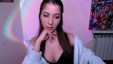 Snapshot of _oliviax_ chatting on May 1, 1:54 am Olivia online show from May 1, 1:54 am