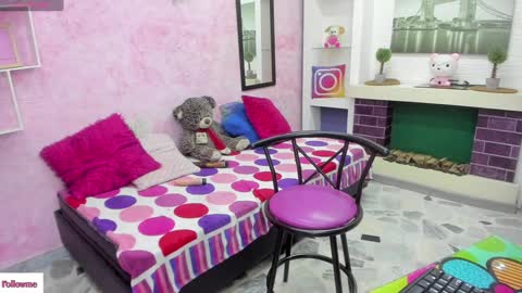 Snapshot of _pamela_ebony chatting on December 19, 8:02 pm pamela online show from December 19, 8:02 pm