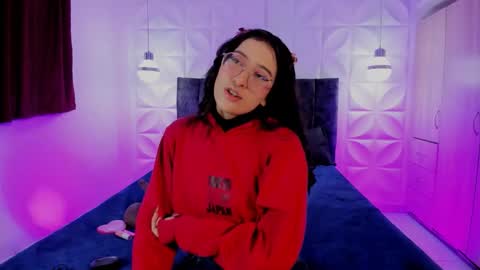 Pau online show from January 9, 12:41 pm