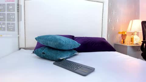  peach1  online show from March 5, 12:12 pm