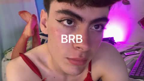 Snapshot of _peachyboy chatting on June 19, 5:01 am esteban online show from June 19, 5:01 am