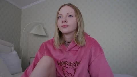 Viktoria online show from April 4, 7:50 am