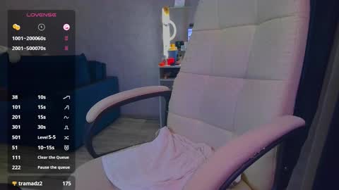 Ilona online show from December 17, 6:14 pm