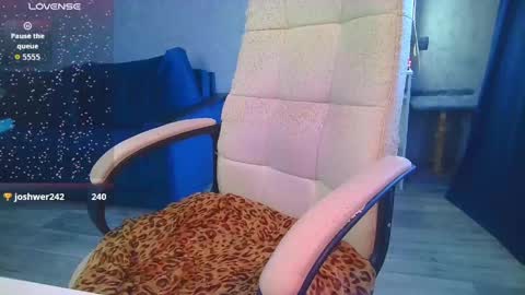 Snapshot of _pink__rabbit_ chatting on May 26, 5:36 am Ilona online show from May 26, 5:36 am