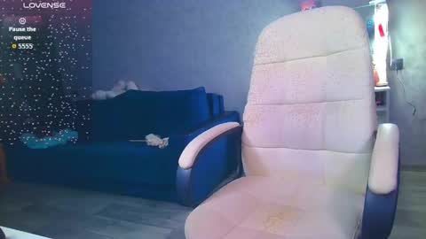 Snapshot of _pink__rabbit_ chatting on June 2, 4:09 pm Ilona online show from June 2, 4:09 pm