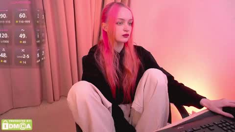Snapshot of _pink_wassabi_ chatting on April 19, 2:05 pm Maisie online show from April 19, 2:05 pm