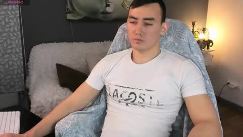 Snapshot of _play_boyy chatting on February 24, 1:31 pm _play_boyy online show from February 24, 1:31 pm