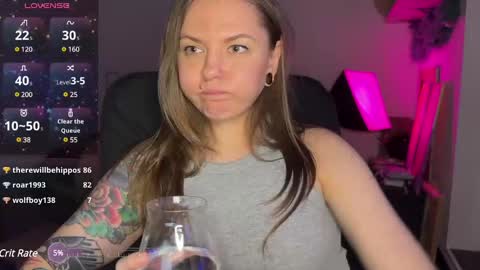  HADLY today day-off see u online 0112  online show from January 6, 8:50 pm