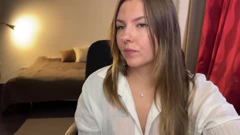  HADLY today day-off see u online 0112  online show from September 22, 4:09 pm