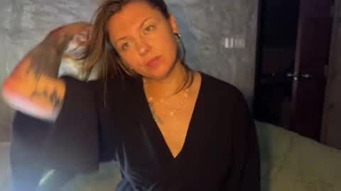  HADLY today day-off see u online 0112  online show from October 26, 3:29 pm