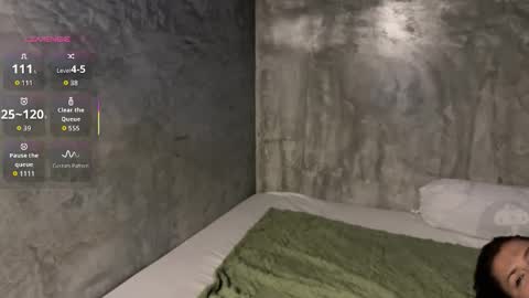  HADLY today day-off see u online 0112  online show from November 14, 2:05 pm