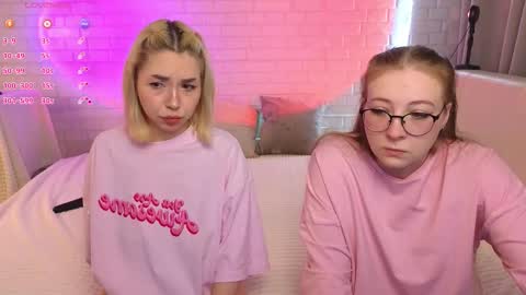 Merlizz Eva Jane Mila Nicole  left to right  online show from November 22, 2:16 pm