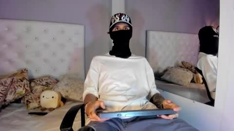 wav online show from February 4, 8:09 am