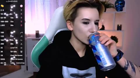 Snapshot of _rein_ramm chatting on May 23, 1:48 pm Rein online show from May 23, 1:48 pm