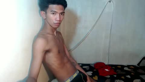 Snapshot of _rellvanxx chatting on December 19, 12:39 am _rellvanxx online show from December 19, 12:39 am