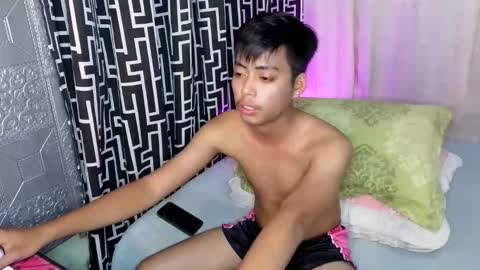 Snapshot of _rhodhard chatting on March 30, 10:05 am _rhodhard online show from March 30, 10:05 am