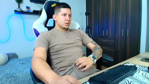 Roberto online show from February 4, 12:33 pm