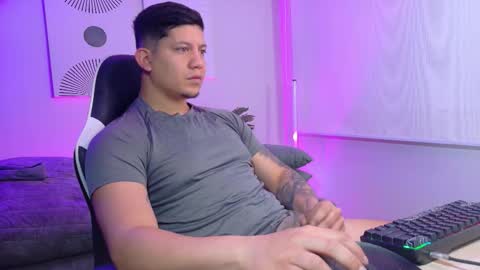 Snapshot of _robertobaggio chatting on March 9, 12:53 pm Roberto online show from March 9, 12:53 pm