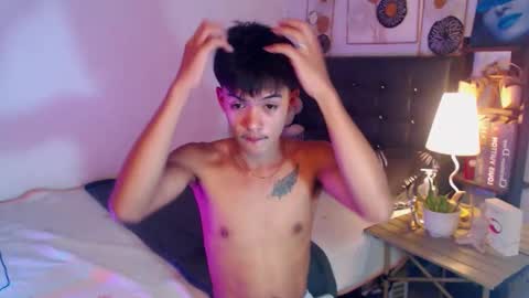 _robinmartinxx online show from March 10, 4:25 pm