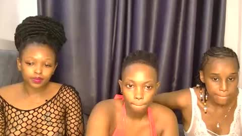 Snapshot of _roxxana chatting on May 27, 5:10 pm Roxxana online show from May 27, 5:10 pm
