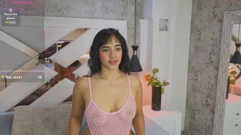 Snapshot of _saara_evans_ chatting on October 14, 7:47 pm Sara online show from October 14, 7:47 pm