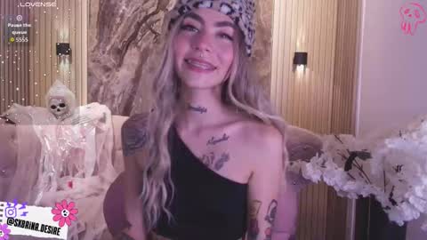 Snapshot of _sabrinaa_1 chatting on October 27, 8:24 pm Sabrina online show from October 27, 8:24 pm