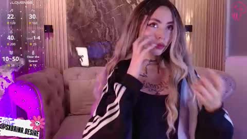 Snapshot of _sabrinaa_1 chatting on December 14, 2:11 pm Sabrina online show from December 14, 2:11 pm