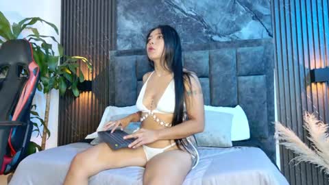 _salome_xx online show from May 1, 1:32 am