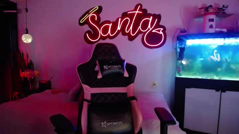  SantaLove  online show from January 17, 10:23 pm