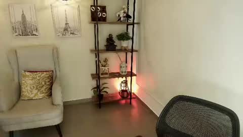 Snapshot of _sassy_girl chatting on June 15, 7:05 pm Sassy Girl online show from June 15, 7:05 pm