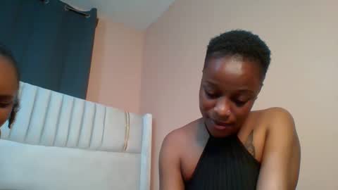 Snapshot of _sassydiva_ chatting on November 17, 11:54 pm _sassydiva_ online show from November 17, 11:54 pm