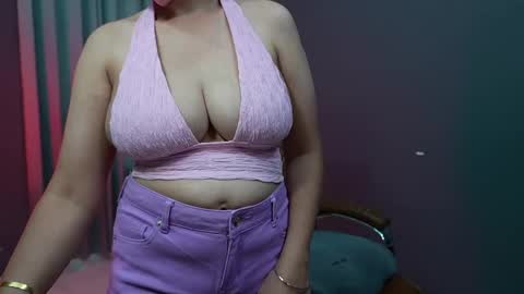Snapshot of _savy_ chatting on June 1, 7:21 am Savreen online show from June 1, 7:21 am