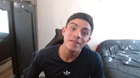 Snapshot of _schnnneider_ chatting on September 30, 8:58 pm SCHNEIDER online show from September 30, 8:58 pm